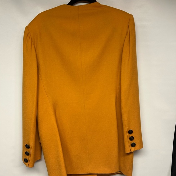 Elegant Mustard Blazer with Black Floral Design - Picture 3 of 5